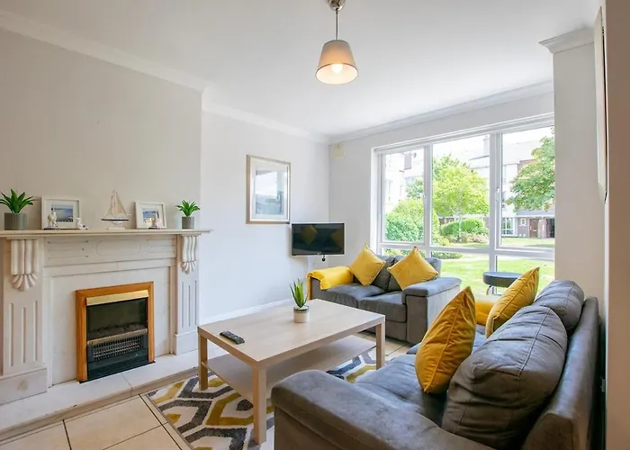 Spacious 4 Bed In Apartman Limerick Junction